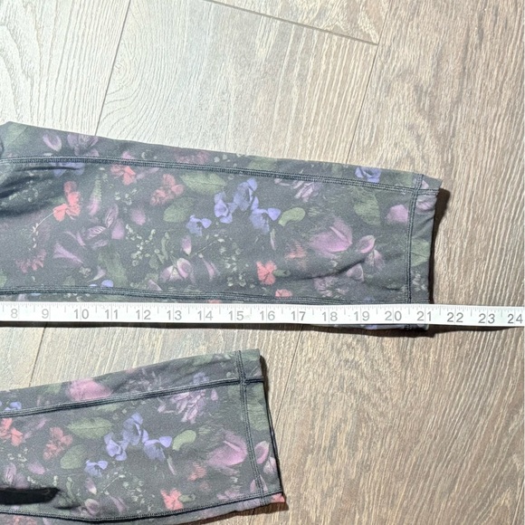 lululemon athletica Black and Purple Leggings - Picture 7 of 10